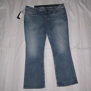 NWT SILVER JEANS ELYSE SLIM BOOT MID RISE CURVY 20